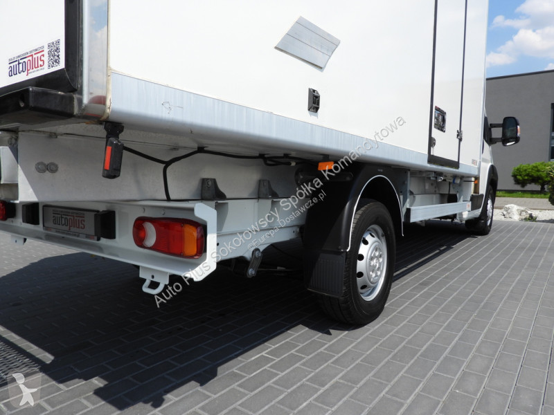 Samochód dostawczy Peugeot  BOXER