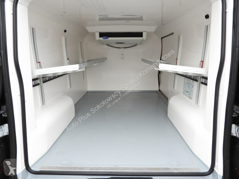 Véhicule utilitaire Renault  TRAFIC