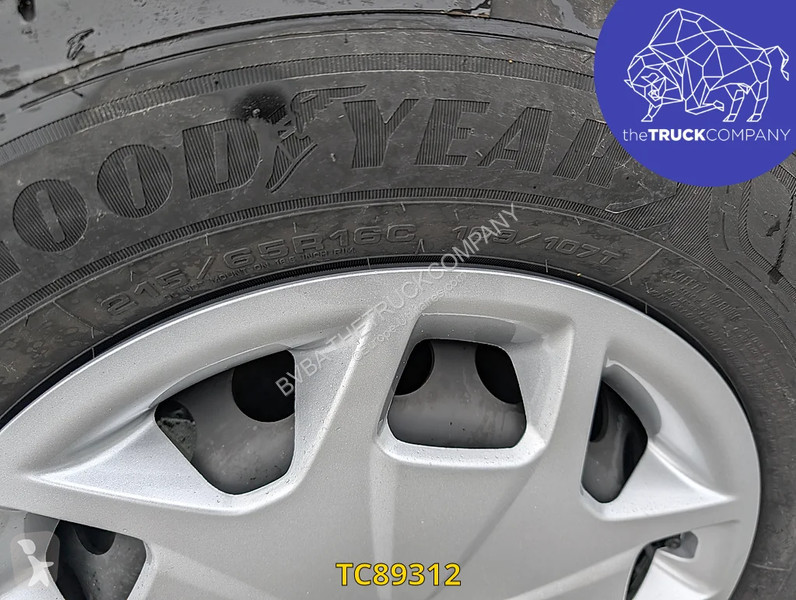 Véhicule utilitaire Ford L2H2 AUTOMATIC GEARBOX...