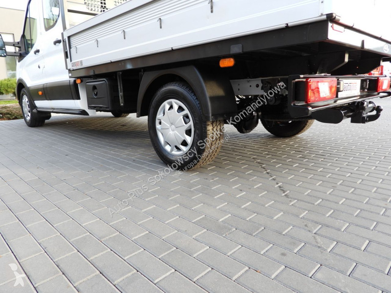 Samochód dostawczy Ford 4 x 4 TRANSIT