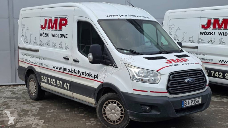 Samochód dostawczy Ford