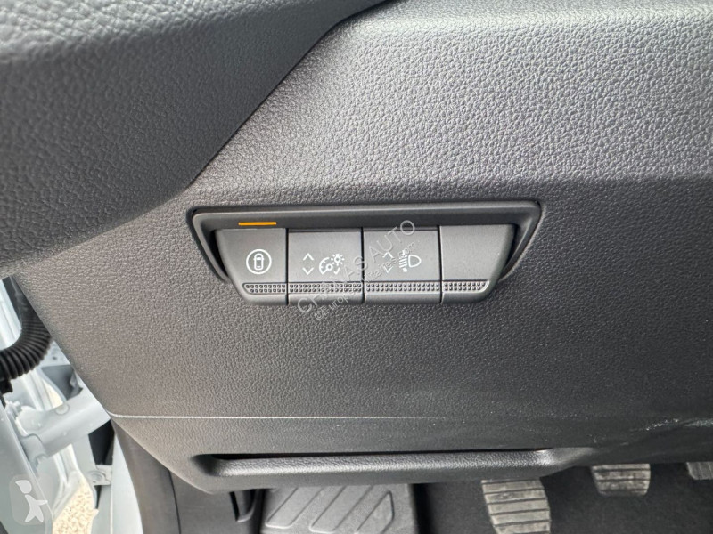 Véhicule utilitaire Renault L2H2 150 CV GROUPE...