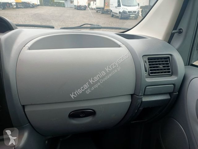 عربة نفعية Peugeot Refrigerated 130KM 2 Power