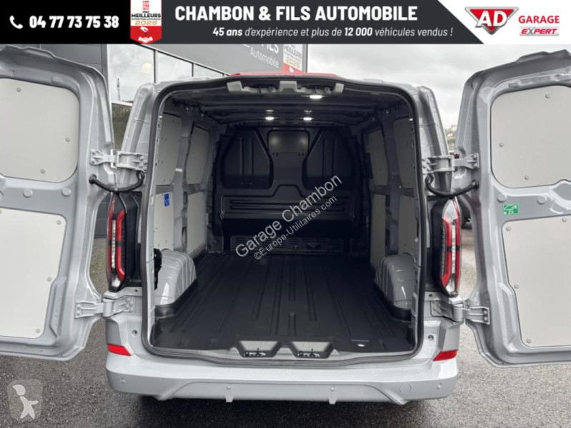 عربة نفعية Ford FOURGON 320 L1H1 2.0 ECOBLUE...