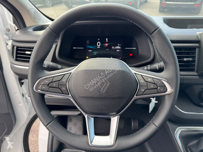 Véhicule utilitaire Renault L2H1 3T BLUE DCI...