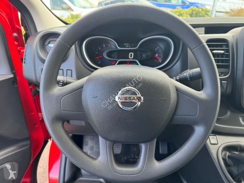 عربة نفعية Nissan L1H1 2.0 DCI 120 VISIA