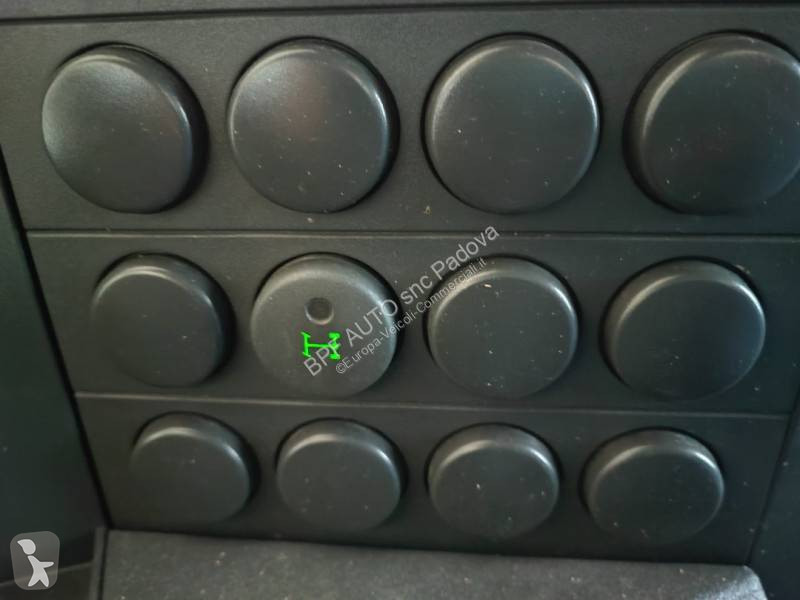 عربة نفعية Iveco