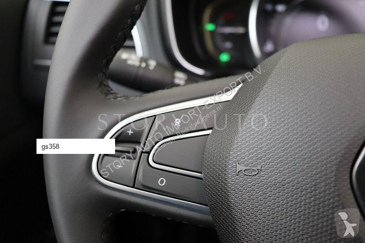 Samochód dostawczy Renault Koleos