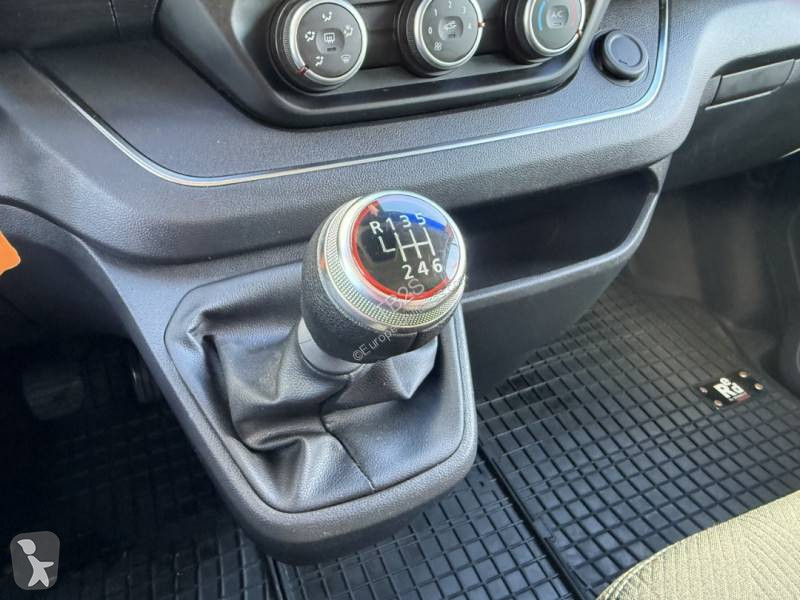 عربة نفعية Renault