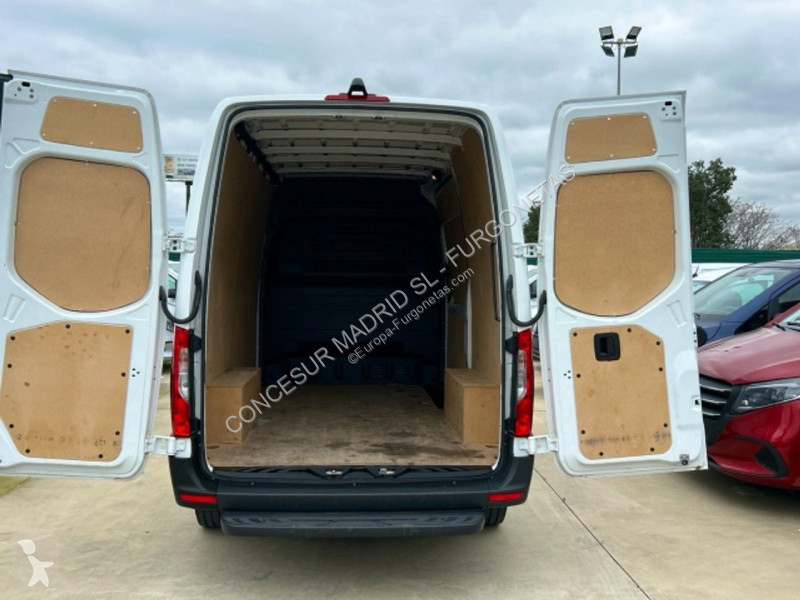 عربة نفعية Mercedes 311 CDI FURGON MEDIO