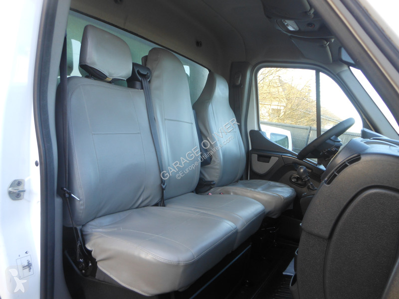 Véhicule utilitaire Renault Châssis Cabine...