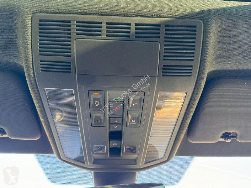 عربة نفعية Volkswagen R-Line 4Motion