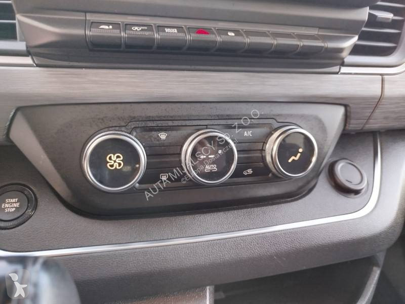 Samochód dostawczy Renault