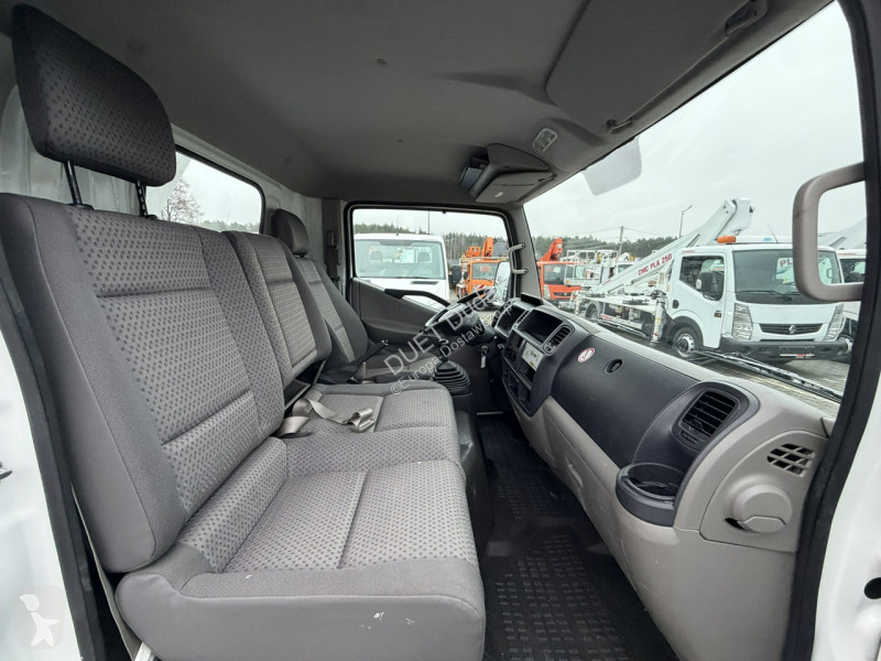 Nissan  Transporter