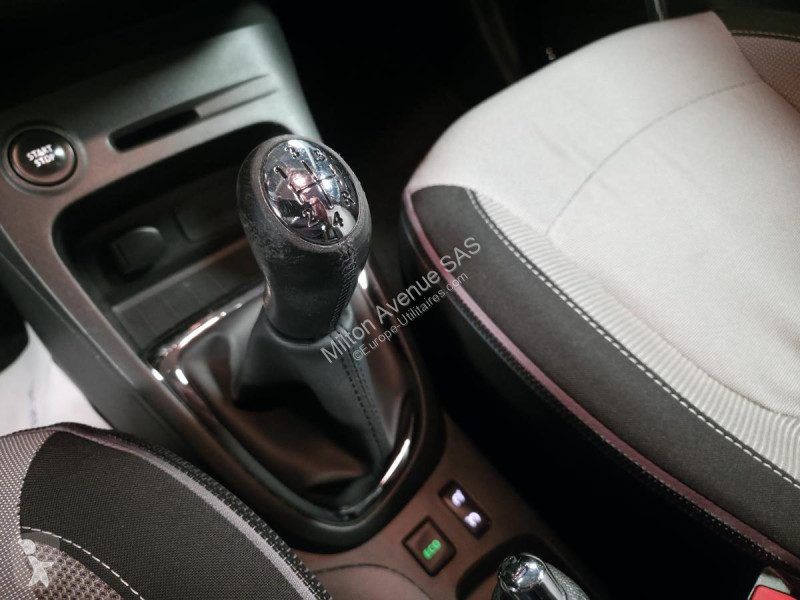 Samochód dostawczy Renault CAPTUR 0.9 Energy...