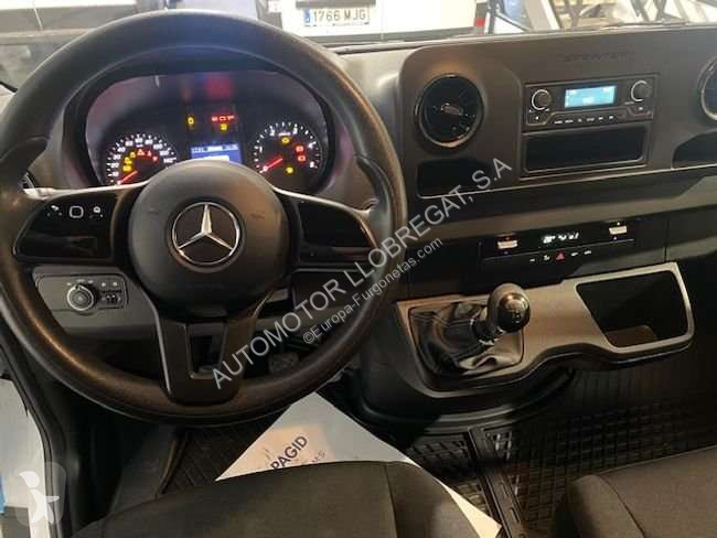 Furgoneta Mercedes