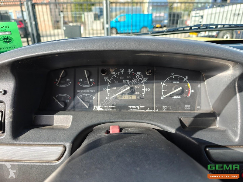 عربة نفعية Ford XLT 4x2 Century FI-7789-093T...
