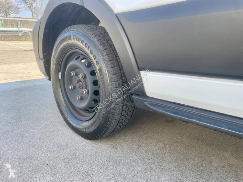 Véhicule utilitaire Ford
