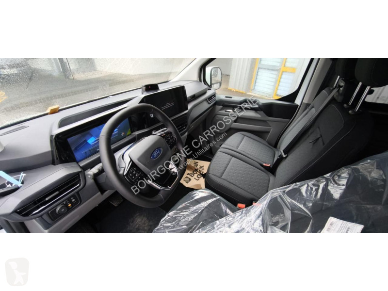 Véhicule utilitaire Ford TRANSIT CUSTOM 2.0...