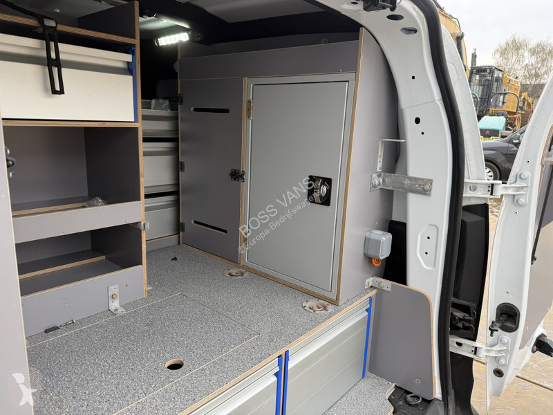 Samochód dostawczy Renault Grand Comfort TCe...