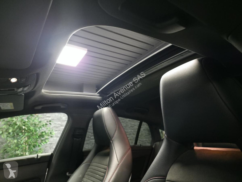 Véhicule utilitaire Mercedes CLA Shooting Brake...