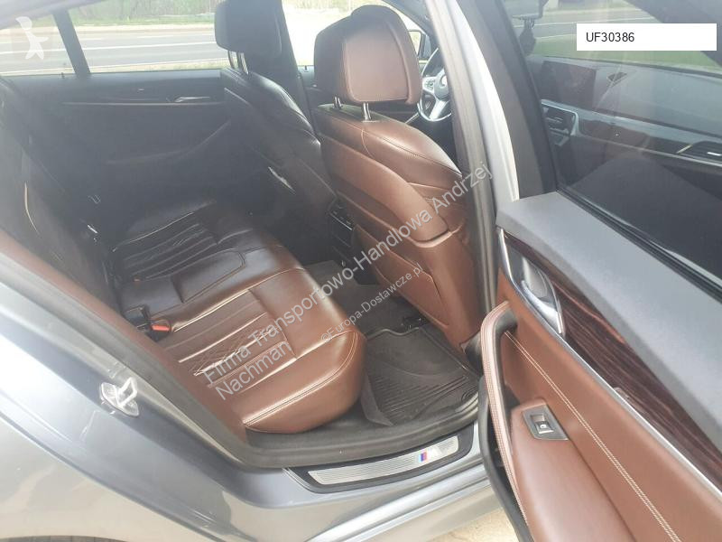 Samochód dostawczy BMW 520xd G30 FULL