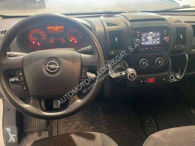 عربة نفعية Opel