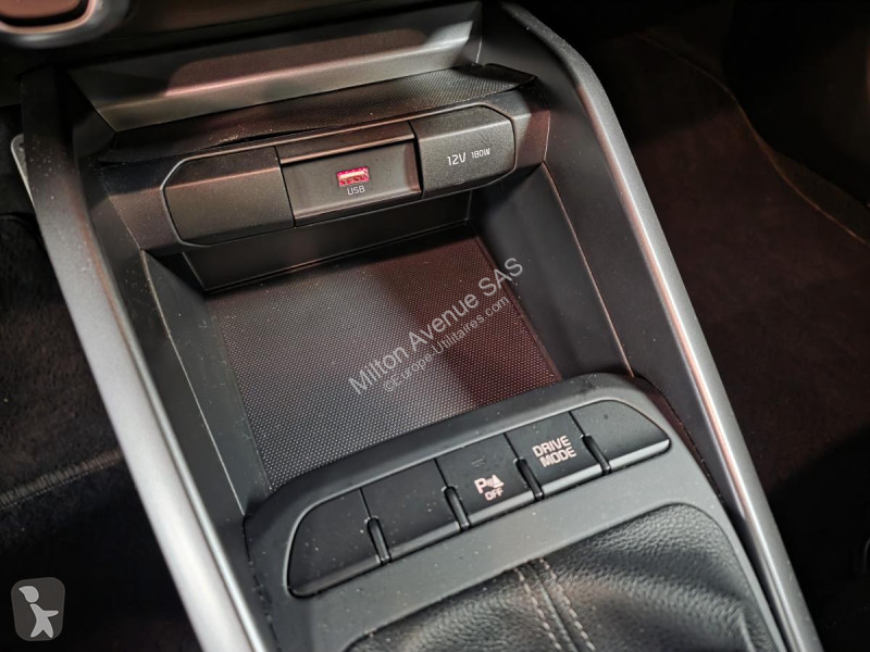 Véhicule utilitaire KIA RIO 1.0 T-GDi MHEV -...