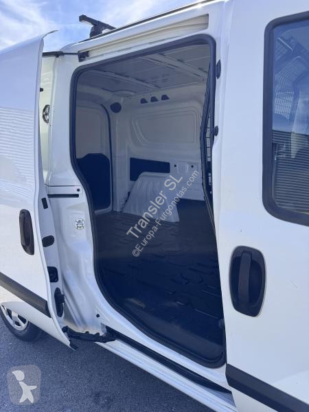 عربة نفعية Fiat  DOBLO