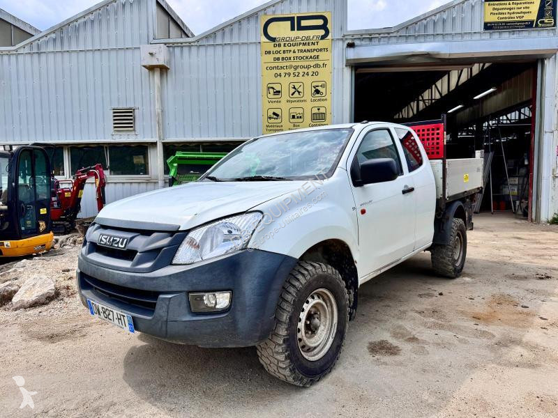 Véhicule utilitaire Isuzu TFS86 PICKUP 4x4 AVEC...