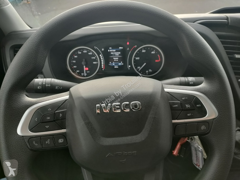 Véhicule utilitaire Iveco FRIGO 12M3 160 CV...