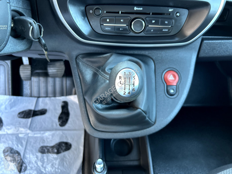 Véhicule utilitaire Renault Maxi Grand Volume...