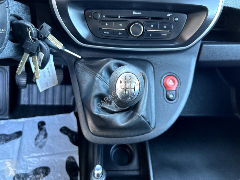 Véhicule utilitaire Renault Maxi Grand Volume...