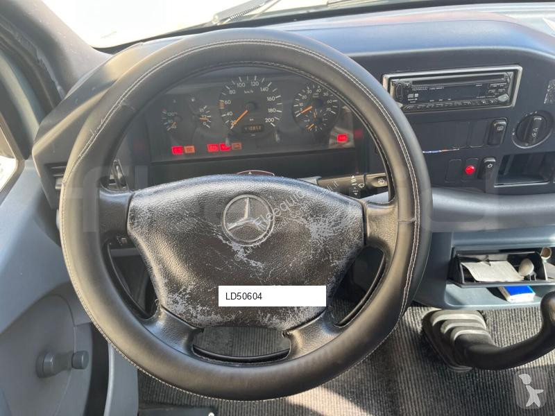 Furgoneta Mercedes