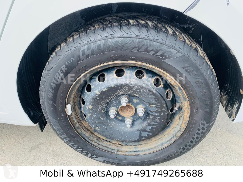 Samochód dostawczy Hyundai i20 blue Trend 1,4 L...
