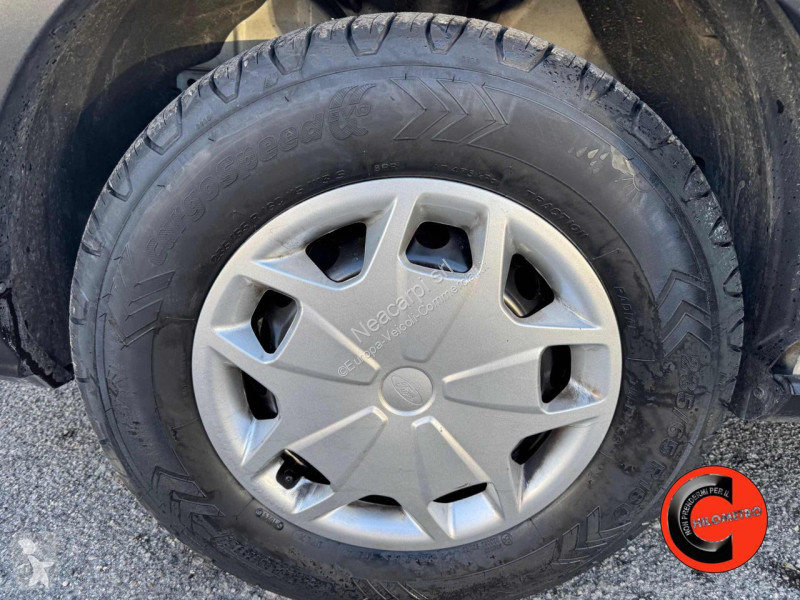 Furgoneta Ford