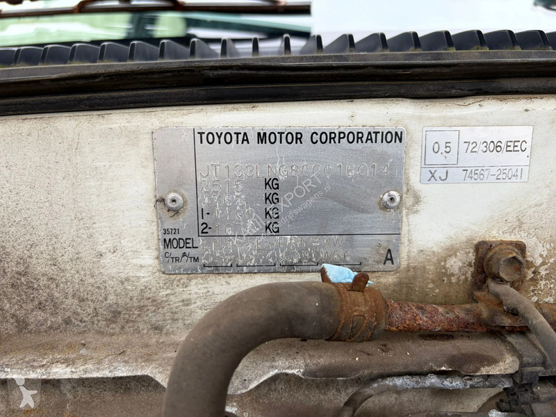 عربة نفعية Toyota 2.4TD 4x4 Steel Suspension...