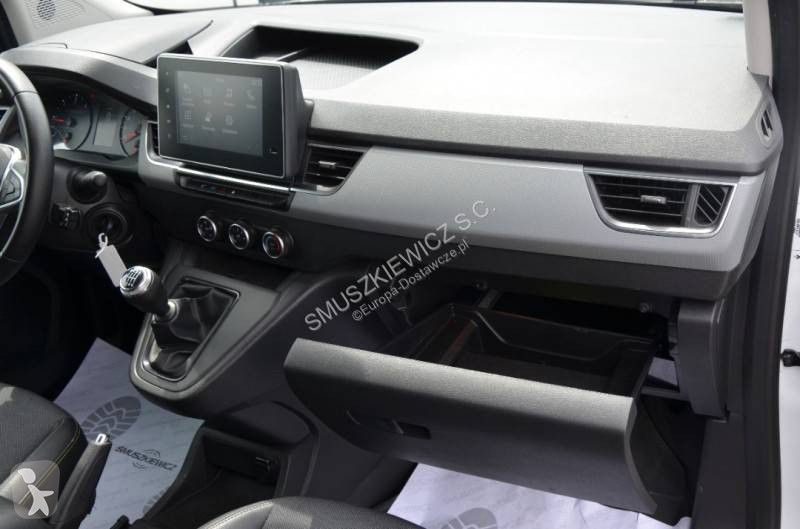 Samochód dostawczy Renault
