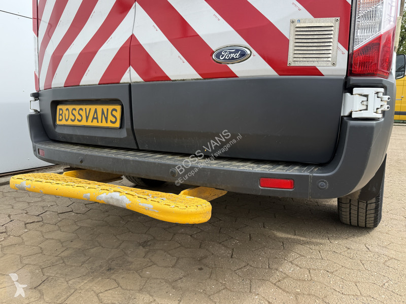 Véhicule utilitaire Ford 2.0 TDCI 130PK L2H2...
