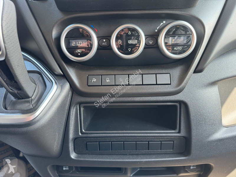 عربة نفعية Iveco 35S18 HA8 3.0L...
