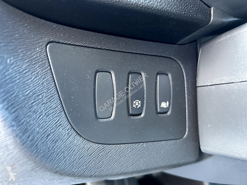 Véhicule utilitaire Renault Maxi Grand Volume...