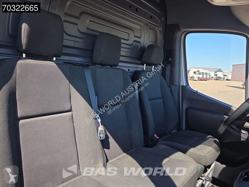 عربة نفعية Mercedes 215 CDI Automatik 150PS...