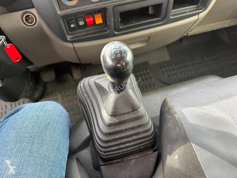 Samochód dostawczy Nissan 35.12 + PALFINGER 20...