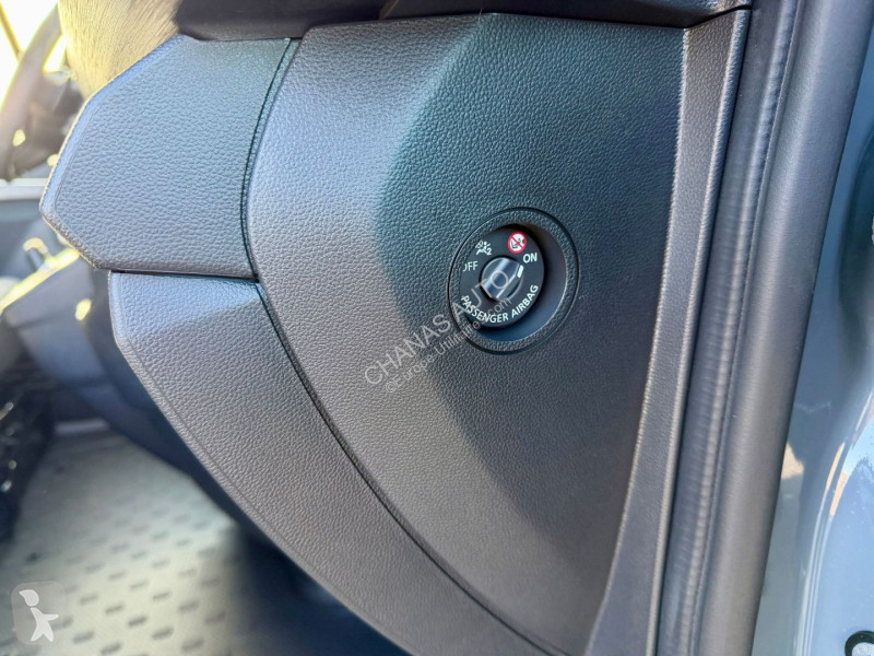 Véhicule utilitaire Renault L2H1 3T DCI 150...