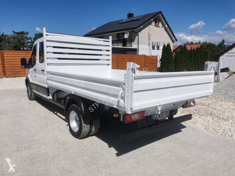 Samochód dostawczy Ford