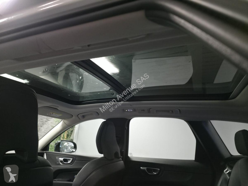 Samochód dostawczy Volvo XC60 B4 Micro-Hybride...