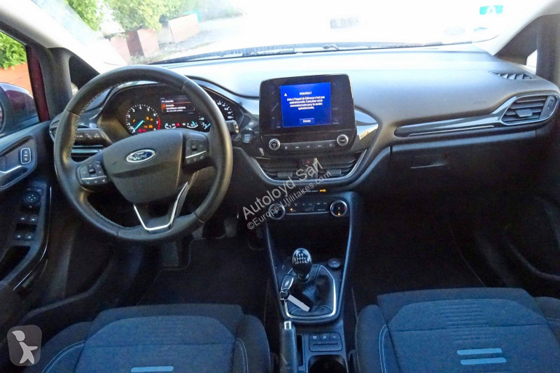 Véhicule utilitaire Ford FIESTA 1,0 I 95