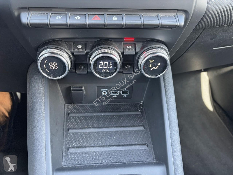 Renault CAPTUR Transporter