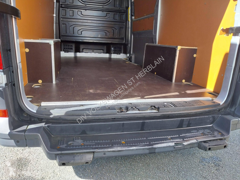 Volkswagen CRAFTER VAN 35 L3H3 2.0 TDI 177 CH...