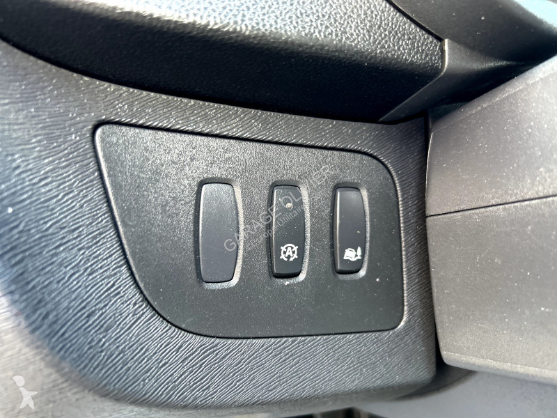 Véhicule utilitaire Renault Maxi Grand Volume...